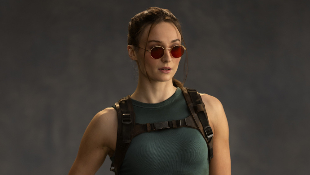 Natáčení seriálu Tomb Raider pozastaveno kvůli zranění Sophie Turner